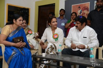 Celebrities at MAA Elections 2015 Poling